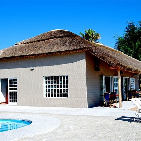 Skinny Hippos Lodge Mangochi Exteriör bild