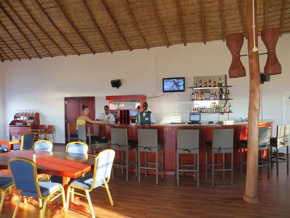 Skinny Hippos Lodge Mangochi Exteriör bild